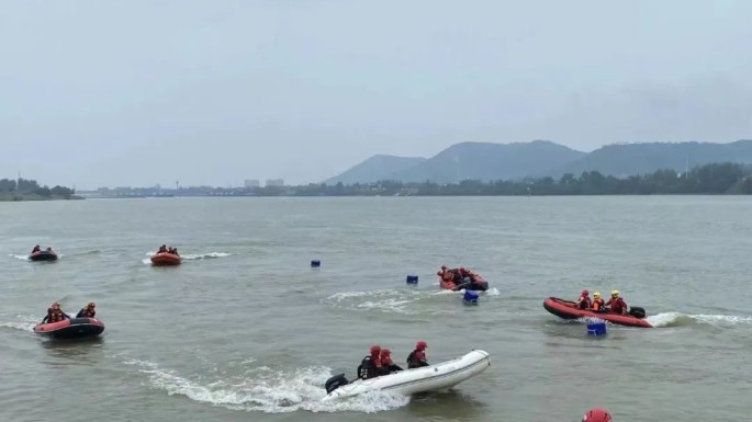 市应急局圆满完成北京市应急救援队伍水域救援培训
